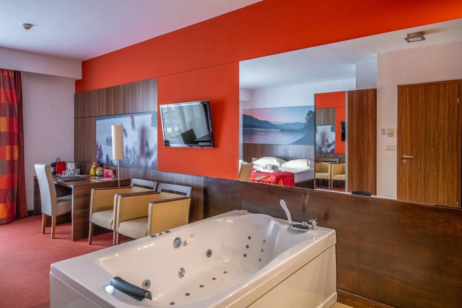 Hotel Royal Club 4*
