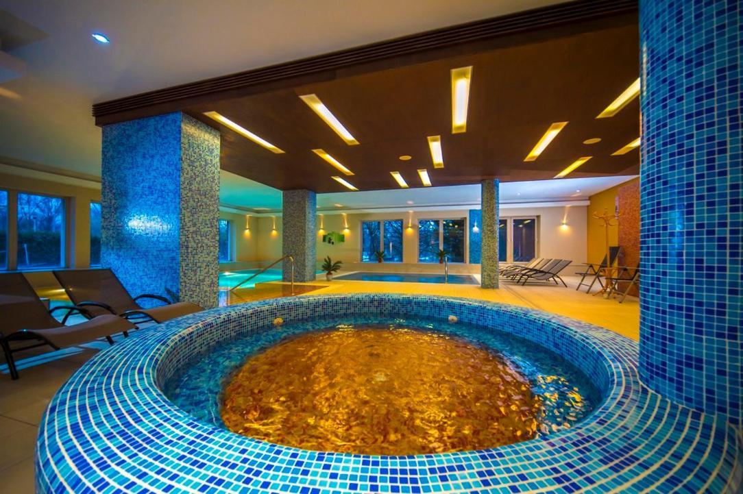 Royal Club Hotel 4*