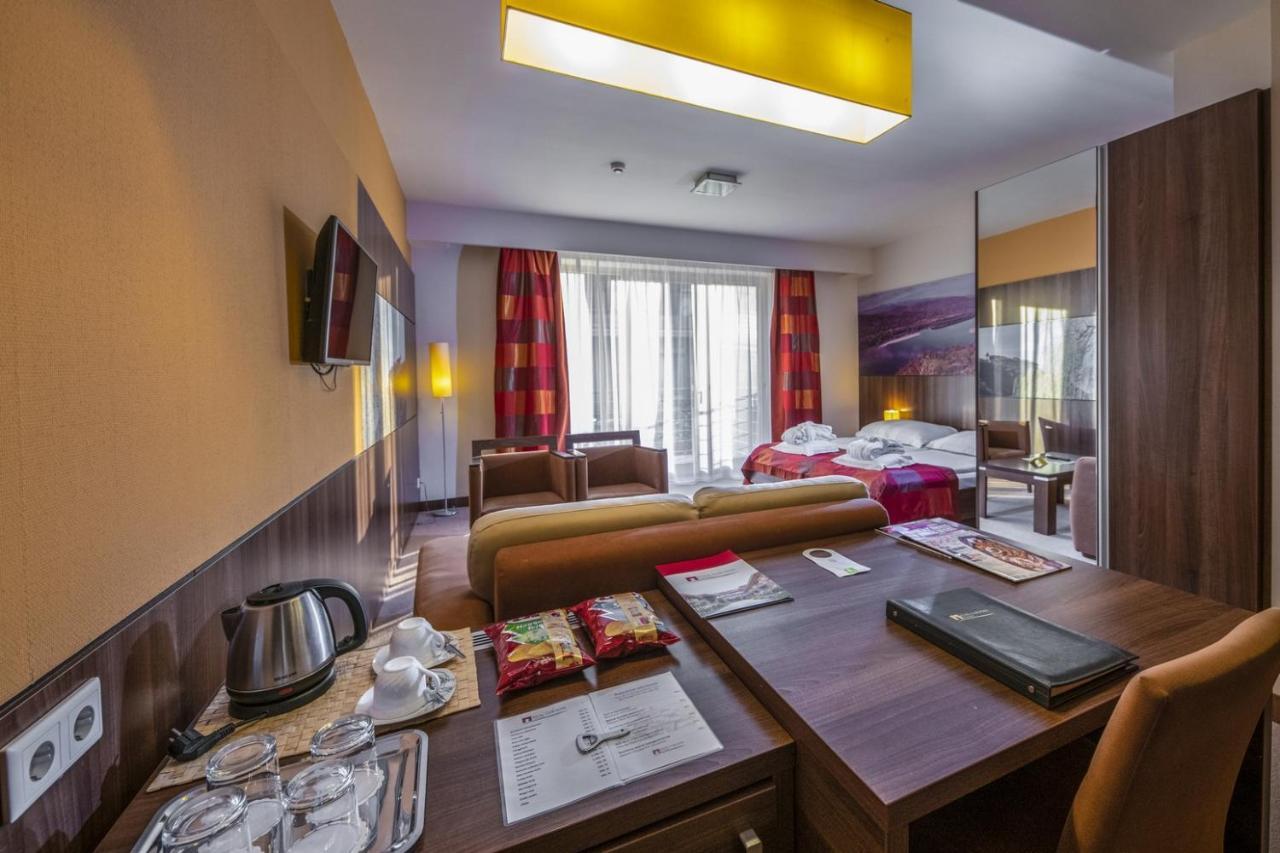 Royal Club Hotel 4*